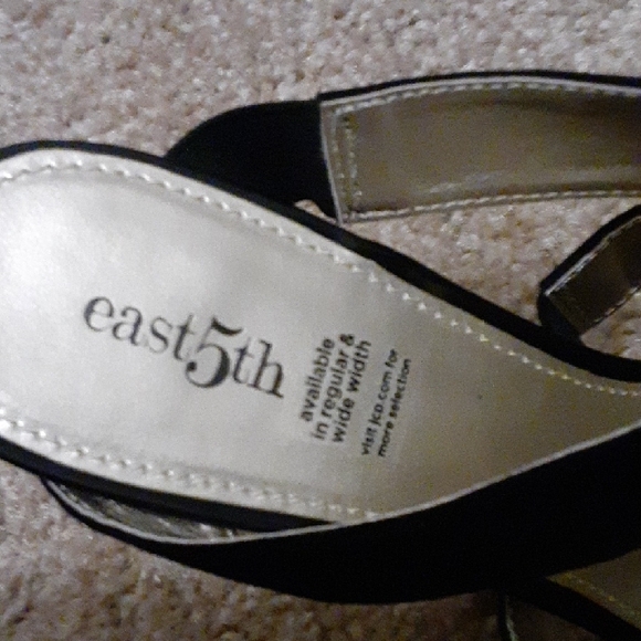 Black Strappy Women's Sandals - Picture 3 of 8